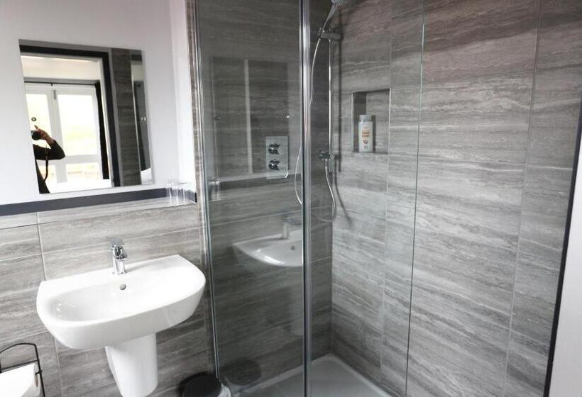 발코니 디럭스 룸, Number 33 Room Only