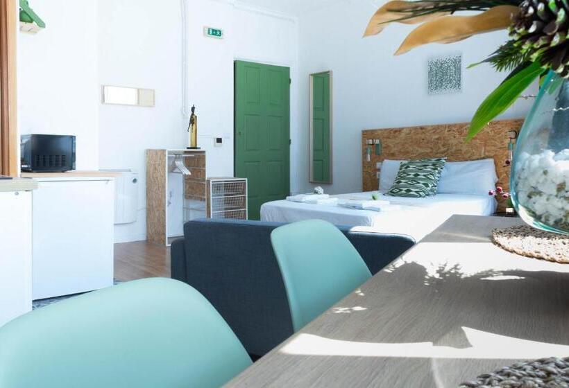 استودیو استاندارد با بالکن, Rua Do Paraíso