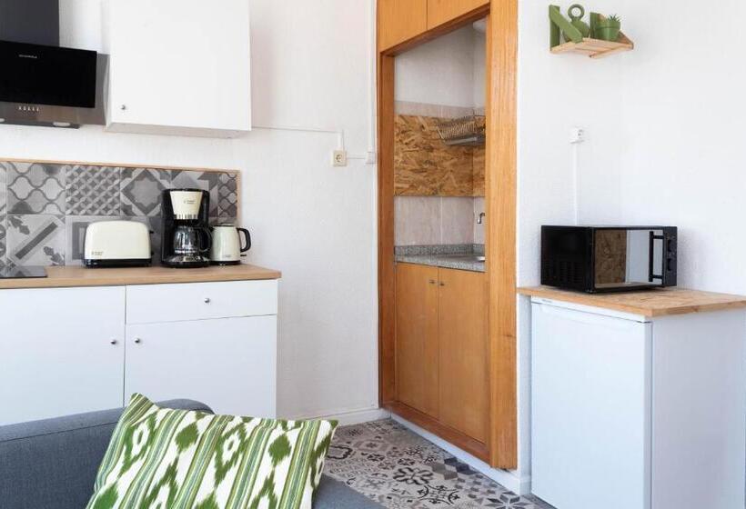 استودیو استاندارد با بالکن, Rua Do Paraíso