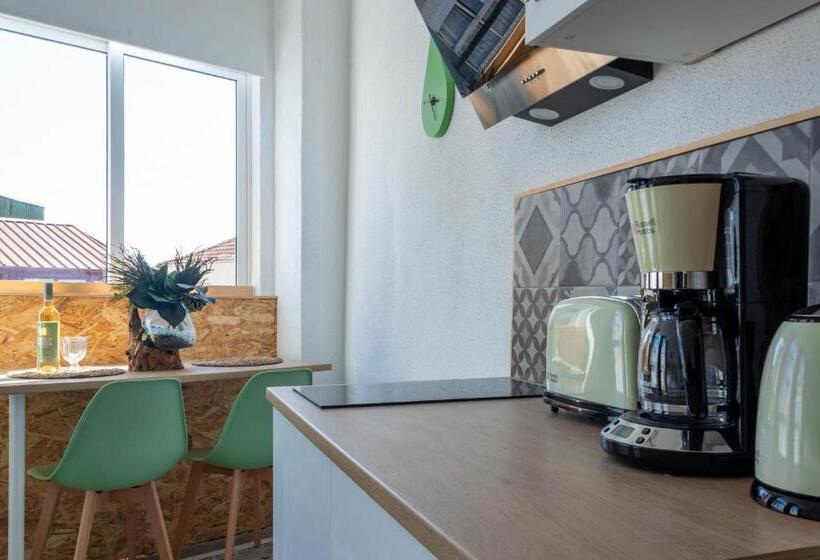 استودیو استاندارد با بالکن, Rua Do Paraíso