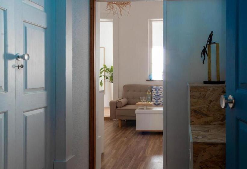 استودیوی لوکس, Rua Do Paraíso