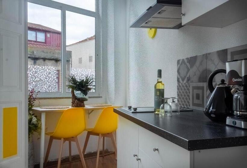 سوئیت با بالکن, Rua Do Paraíso