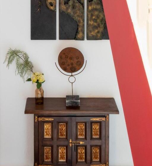 سوئیت با بالکن, Rua Do Paraíso