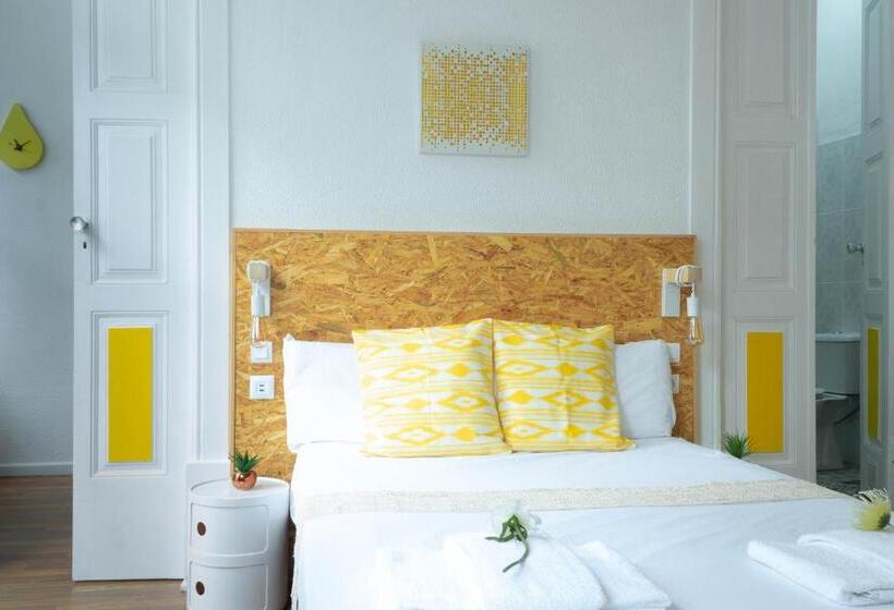 سوئیت با بالکن, Rua Do Paraíso