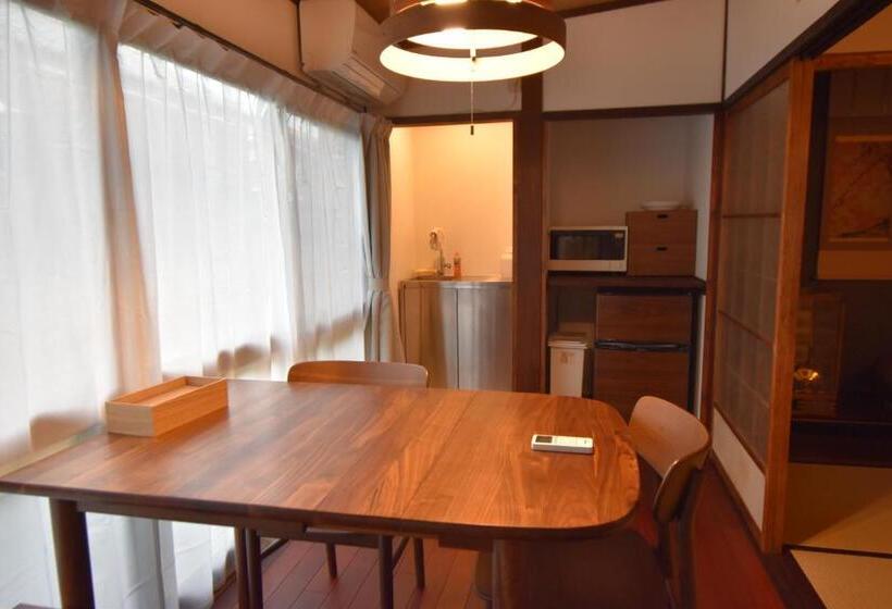 Chambre Familiale, Quaint House Naoshima