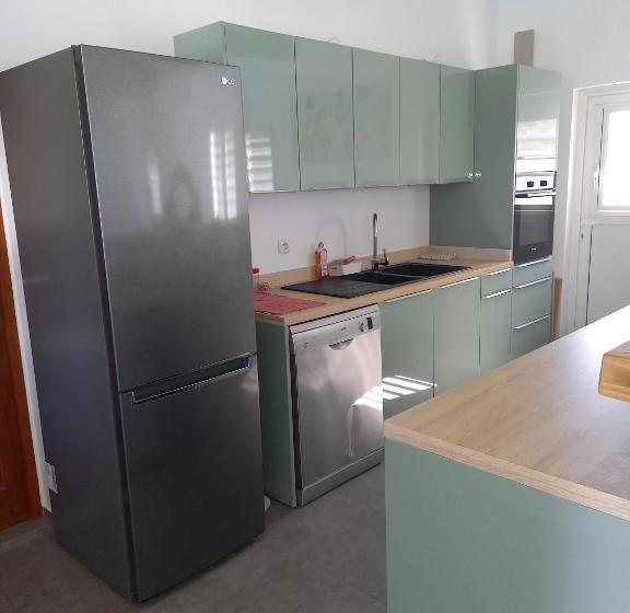 ویلای یک اتاق خوابه با استخر شنا, Tiko Lodge Sxm