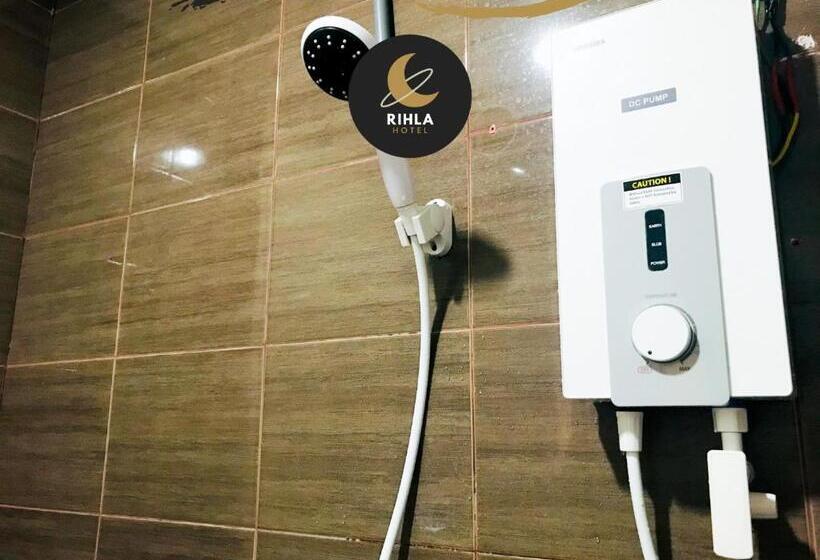 سوییت لوکس, Rihla Bandar Utama