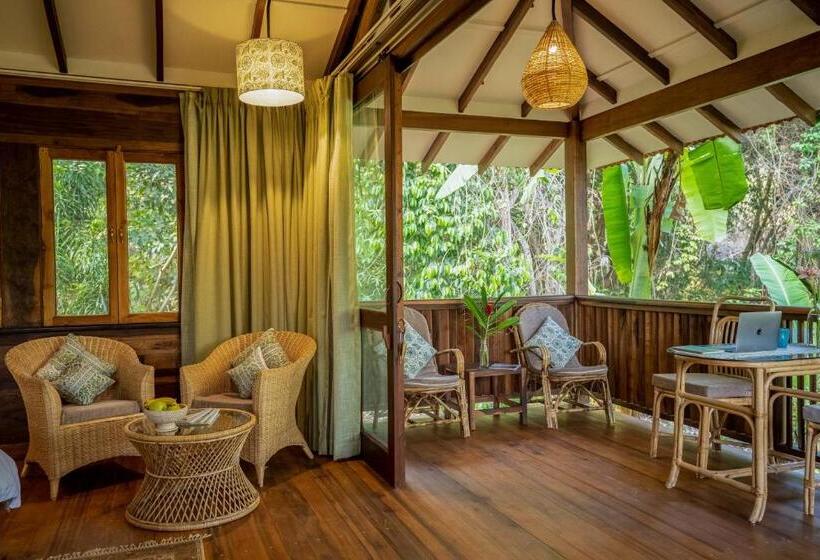 キングサイズベッドのスタンダードルーム, Mojigao   Eco Resort