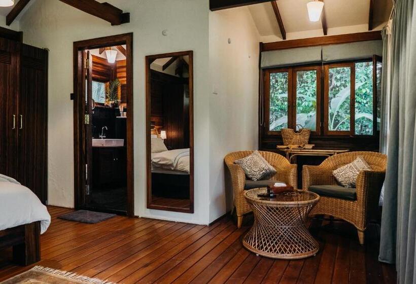 キングサイズベッドのデラックスルーム, Mojigao   Eco Resort