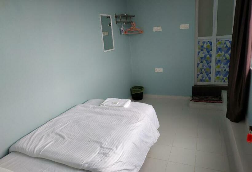 Quarto Estandar Individual, Qeyjan