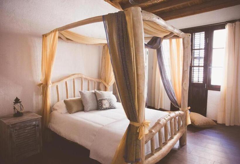 غرفة قياسية سرير كينج, The Iskemleci Guest House