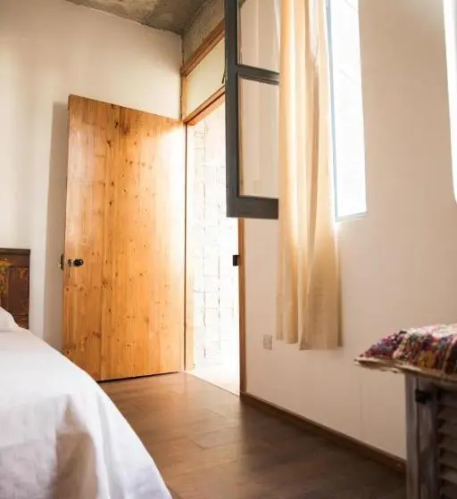 デラックスルーム, The Iskemleci Guest House