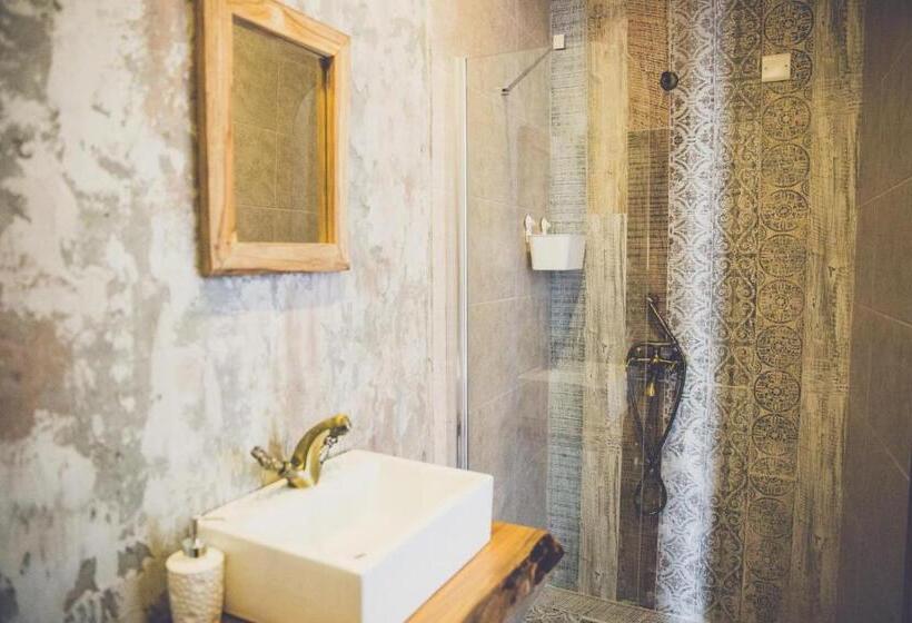 غرفة ديلوكس, The Iskemleci Guest House