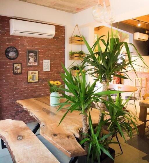 غرفة قياسية فردية, The Iskemleci Guest House