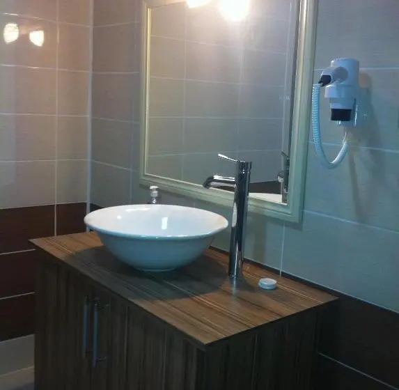 Standard-huone, Tj S