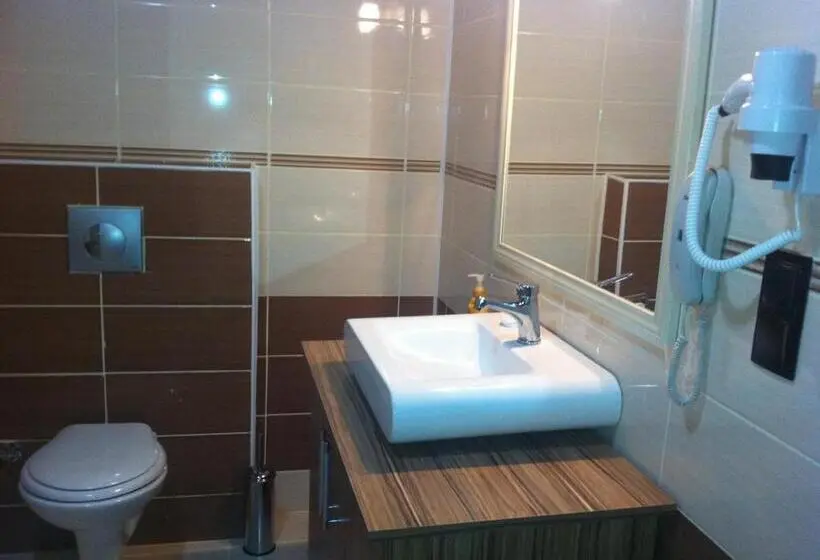 Standard-huone, Tj S