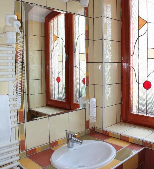 Четырехместный Номер Deluxe, István Parkhotel és Gasztrofarm