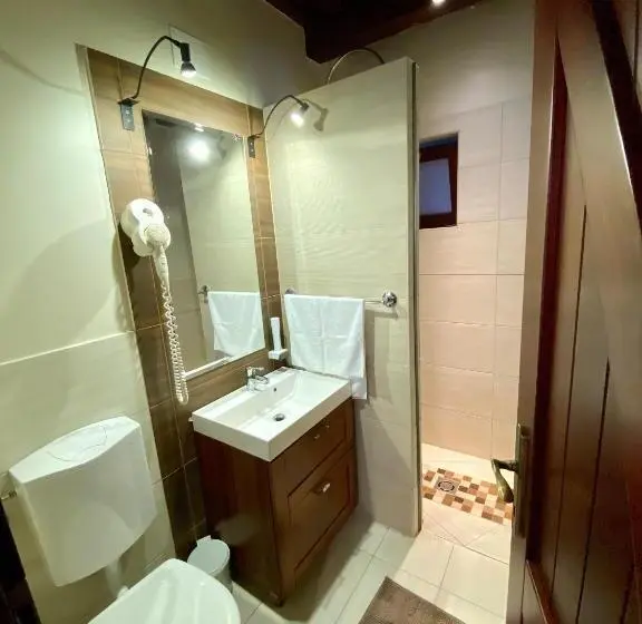Suite with lake view, István Parkhotel és Gasztrofarm