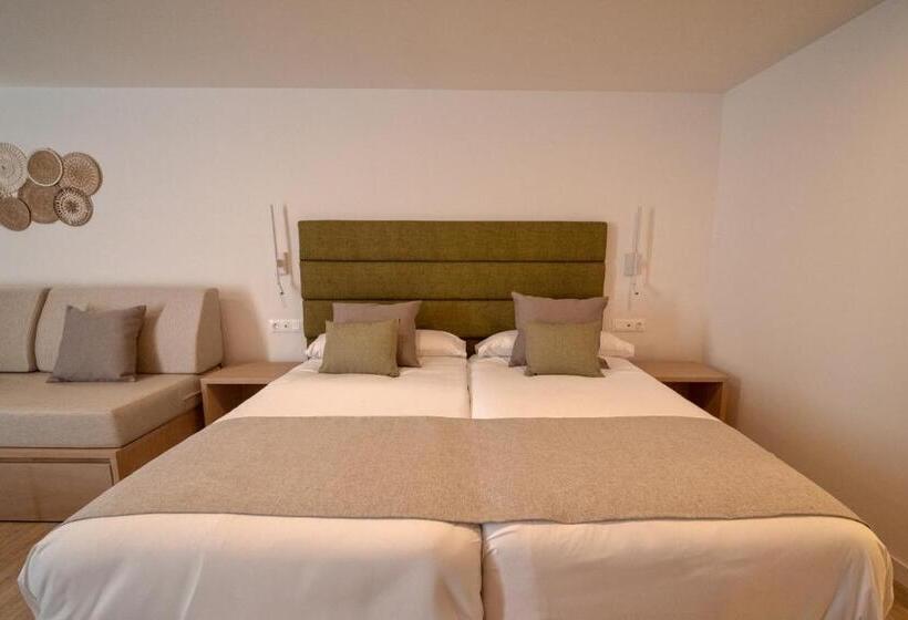 إستوديو سوبيريور, HL Miraflor Suites