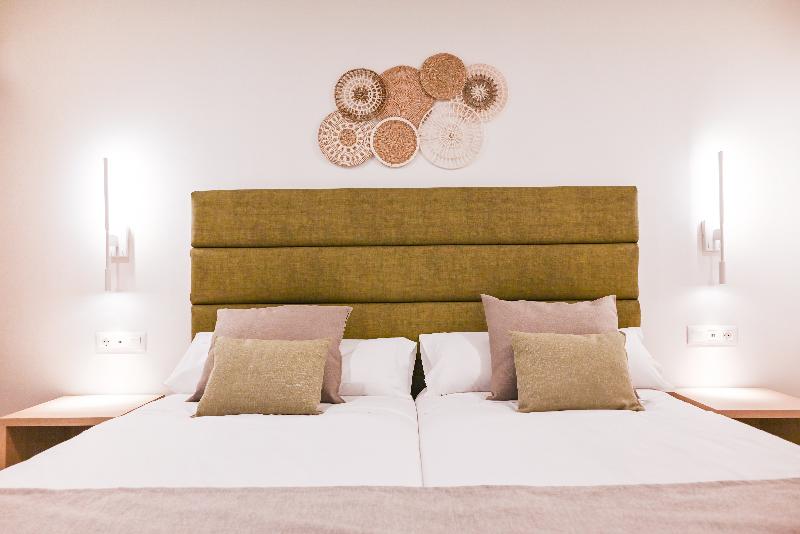 بنجلو سوبيريور, HL Miraflor Suites