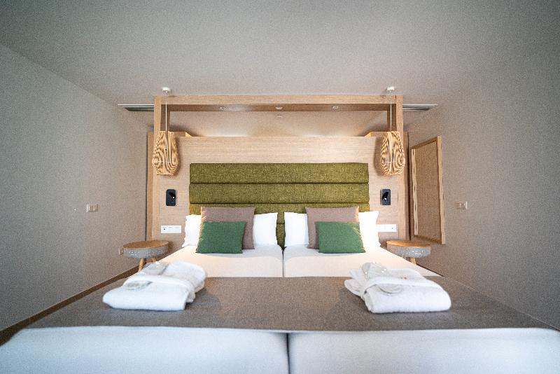 جناح جونيور, HL Miraflor Suites