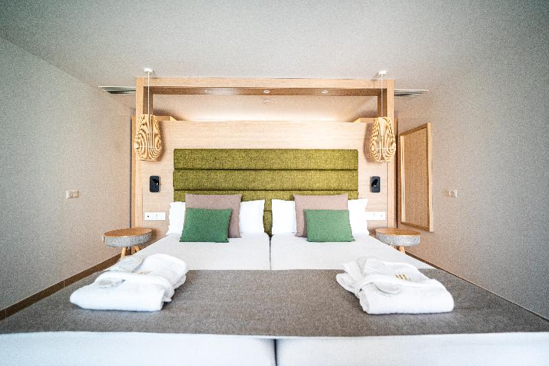 جناح جونيور, HL Miraflor Suites