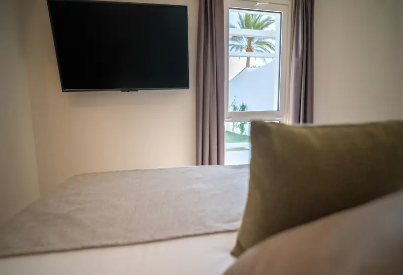 Superior-bungalow, HL Miraflor Suites