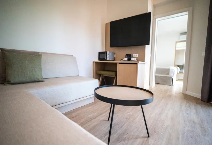 Superior-bungalow, HL Miraflor Suites