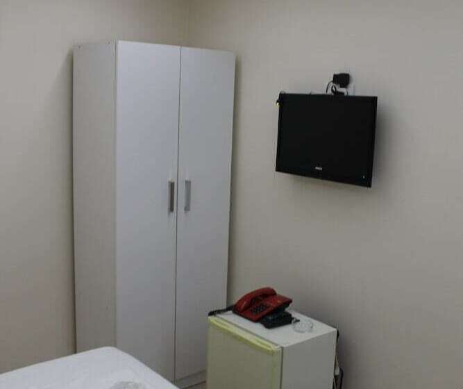 اتاق اکونومی, Abro Necatibey