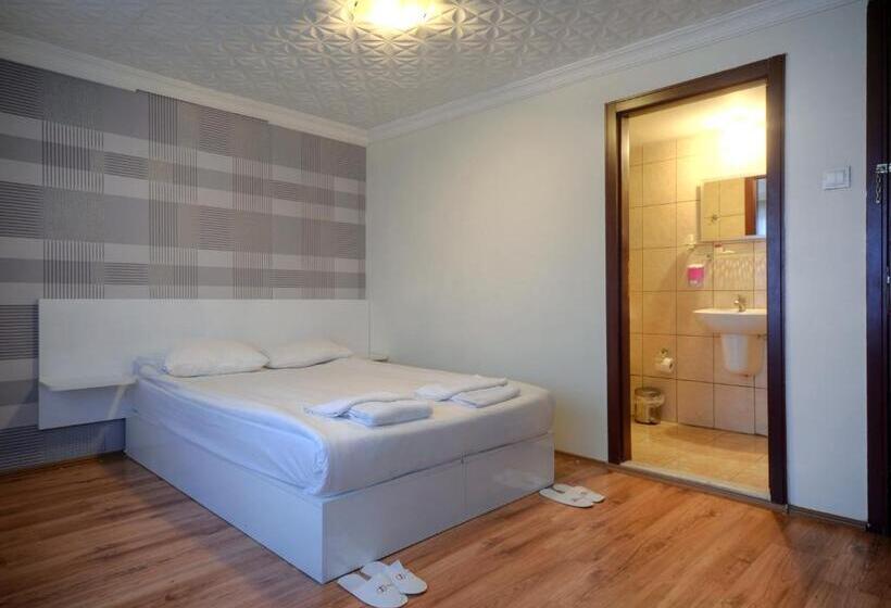 اتاق استاندارد, Abro Necatibey