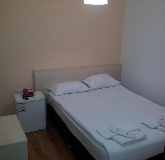 اتاق اکونومی یک تخته, Abro Necatibey