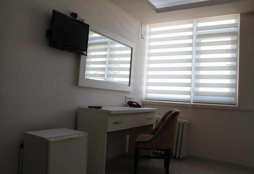 اتاق استاندارد یک نفره, Abro Necatibey