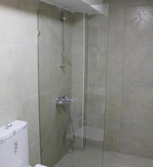 اتاق استاندارد, Abro Necatibey