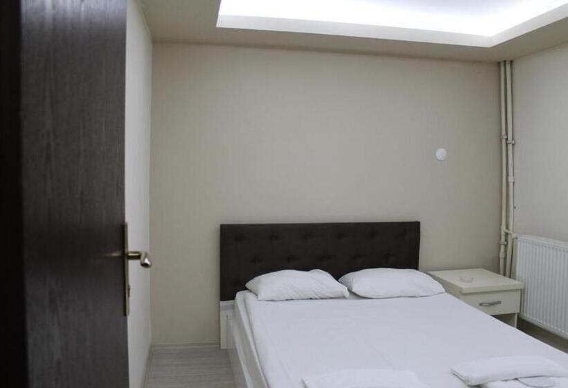 اتاق اکونومی یک تخته, Abro Necatibey