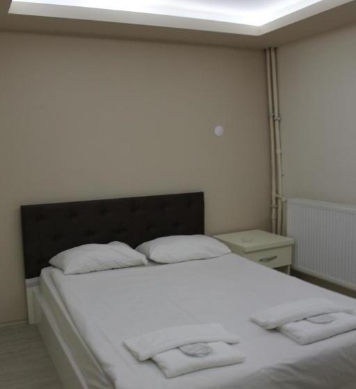 اتاق اکونومی یک تخته, Abro Necatibey