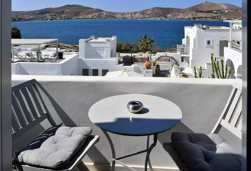 オーシャンビュースイート, Anthos Apartments
