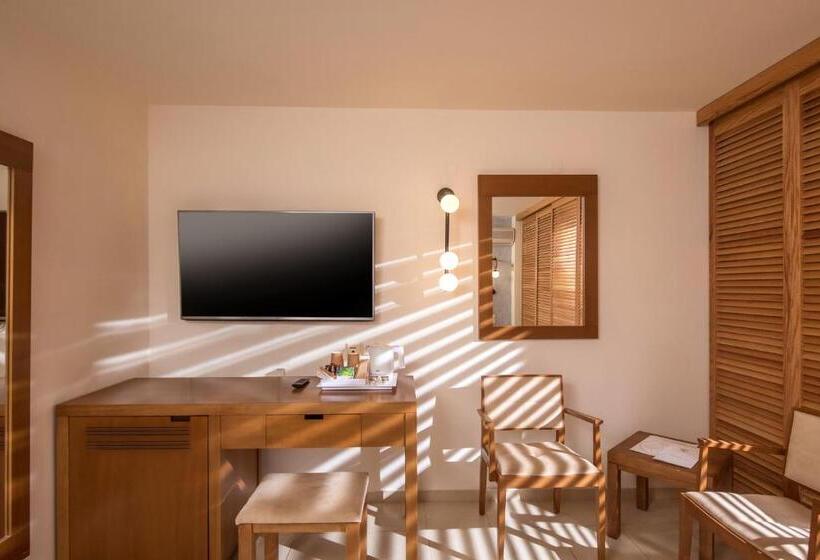 オーシャンビュースタンダードルーム, Bella Beach