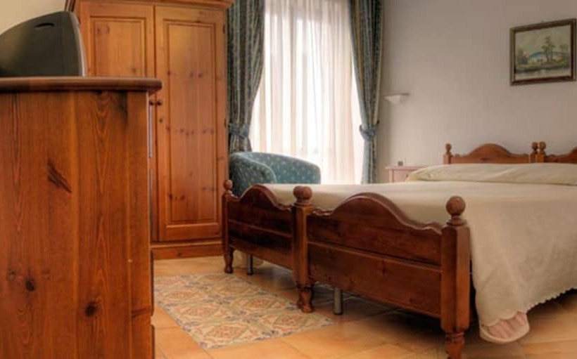 غرفة قياسية, Club San Diego