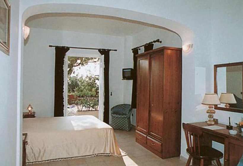 غرفة قياسية, Club San Diego