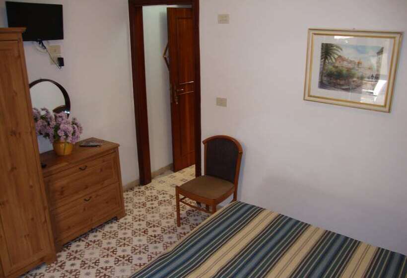 オーシャンビュースタンダードルームテラス付き, Conte S. Angelo Bay