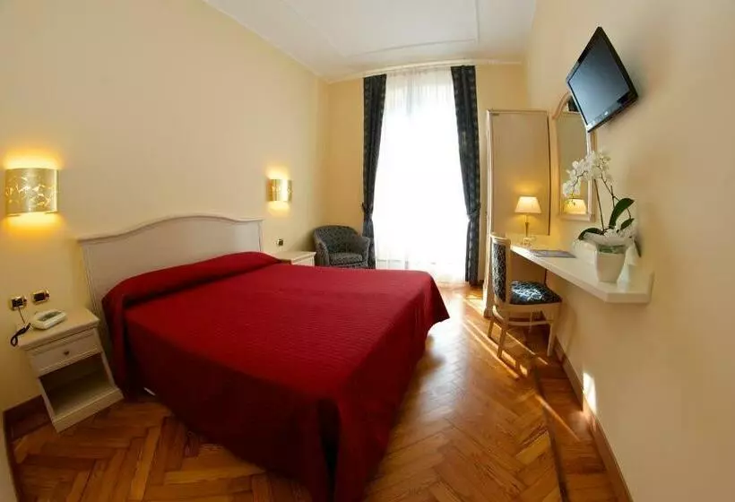 Camera Standard Vista Lago, Excelsior Splendide