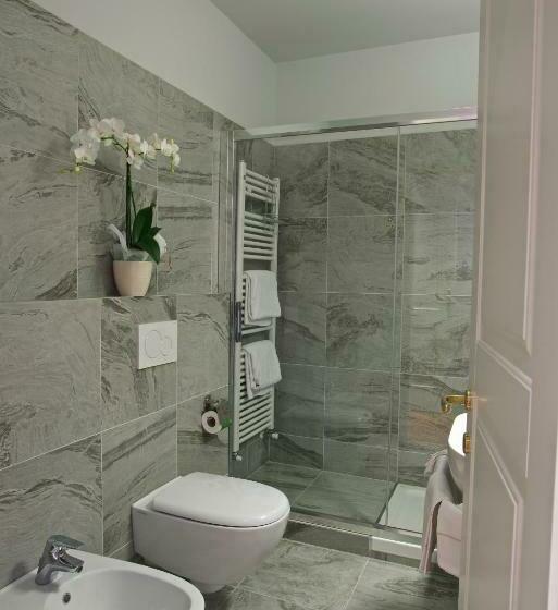 Номер Стандарт Вид на Озеро, Excelsior Splendide