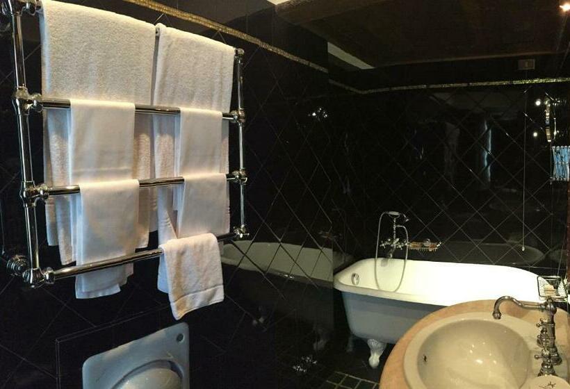 اتاق استاندارد, Gabbia D'oro