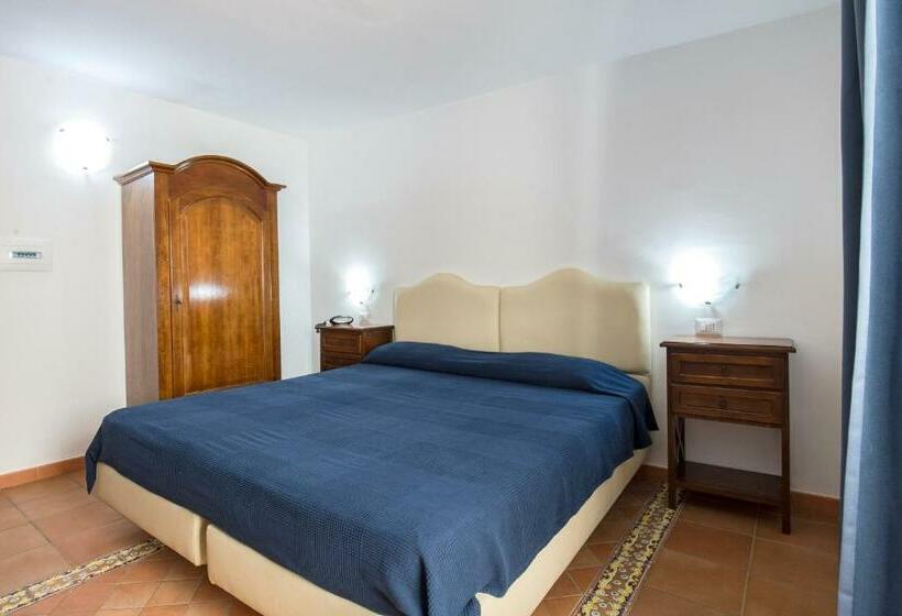 Номер Economy, La Panoramica