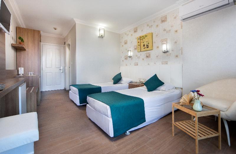 اتاق استاندارد یک نفره, La Perla Rimini