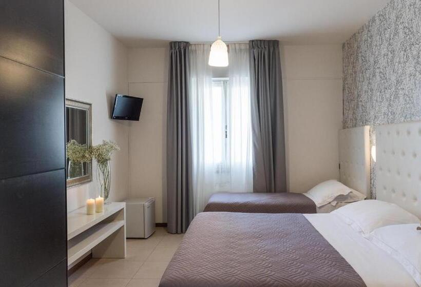 اتاق استاندارد, La Perla Rimini