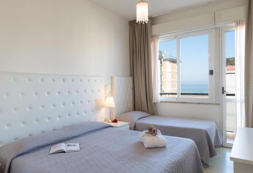 اتاق لوکس خانوادگی, La Perla Rimini