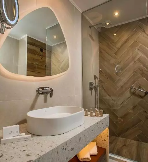 Suite with Pool, Lindos Bay