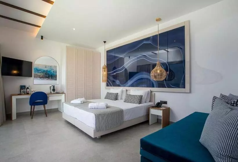 Suite with Pool, Lindos Bay