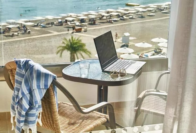 オーシャンビュースタンダードルーム, Lindos Bay
